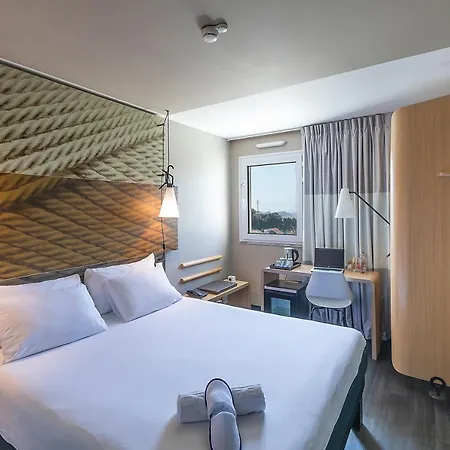 Ibis Porto Gaia Szálloda 2*