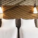 Ibis Porto Gaia Hotel 2*