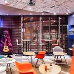 酒店 波尔图盖亚诺宜必思酒店 2*