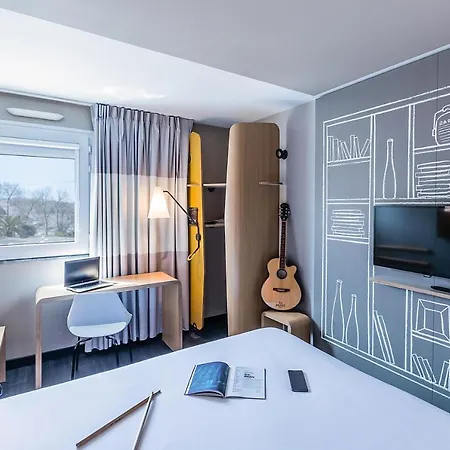 Ibis Porto Gaia 2*