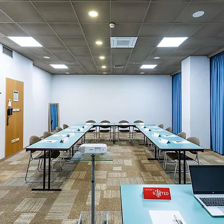 Ibis Porto Gaia Szálloda