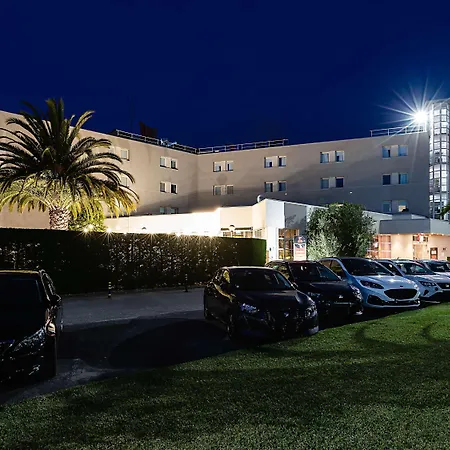 Ibis Porto Gaia 2*
