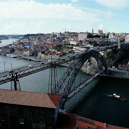 Ibis Porto Gaia 2*
