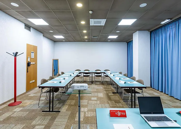 Ibis Porto Gaia فندق