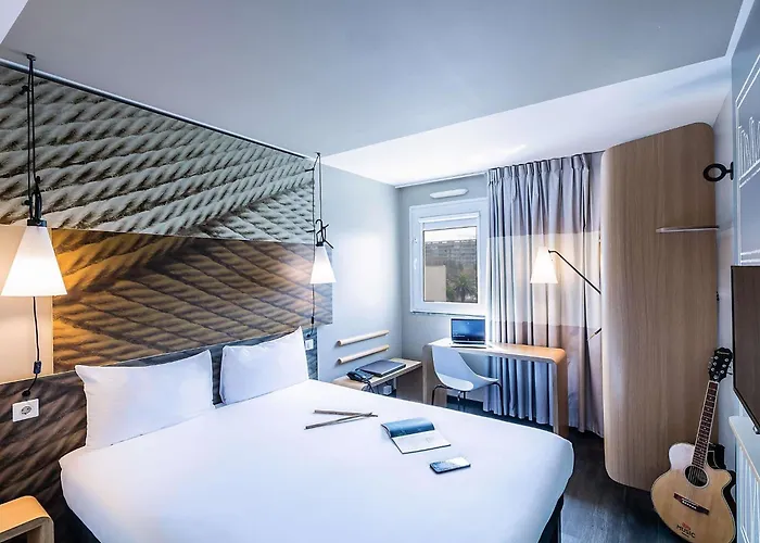 Ibis Porto Gaia וילה נובה דה גאיה